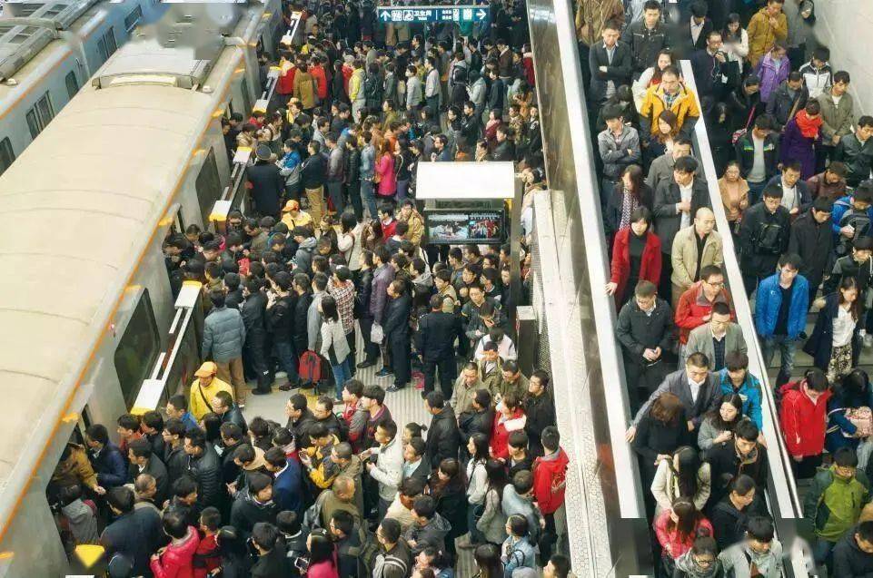 2020通勤大数据:哪些城市的打工人最繁忙?