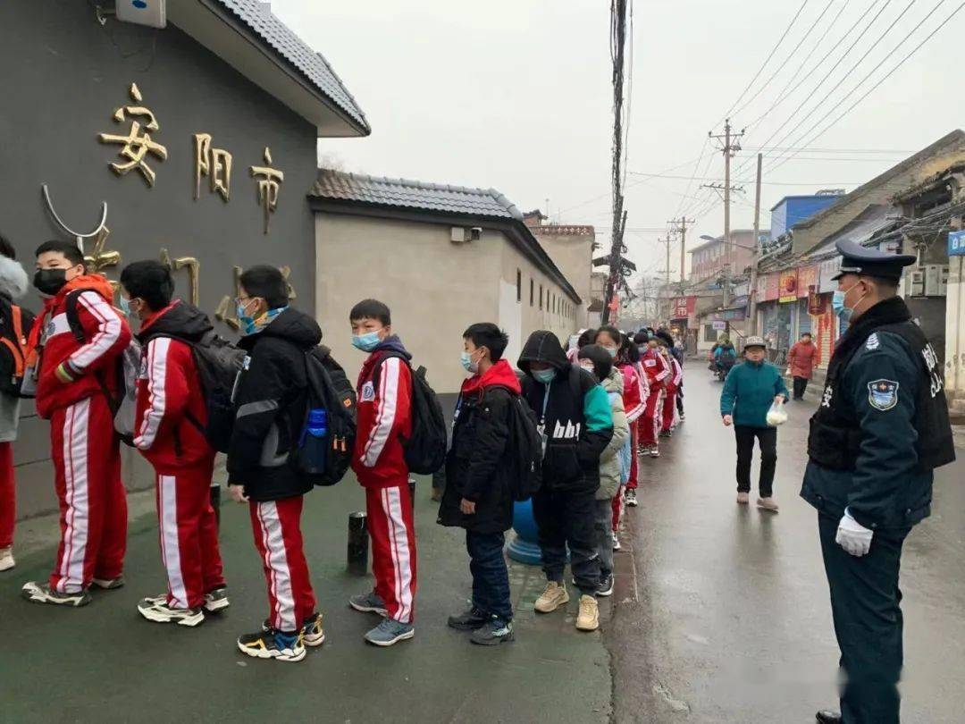 安阳市东门小学好习惯我养成系列教育活动文明上下学第二阶段启动仪式