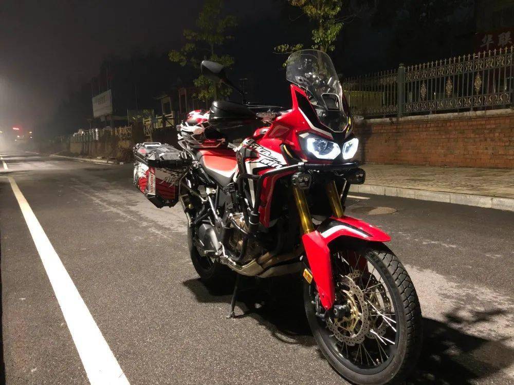 转让| 湖南出18年上牌crf1000,本田非双