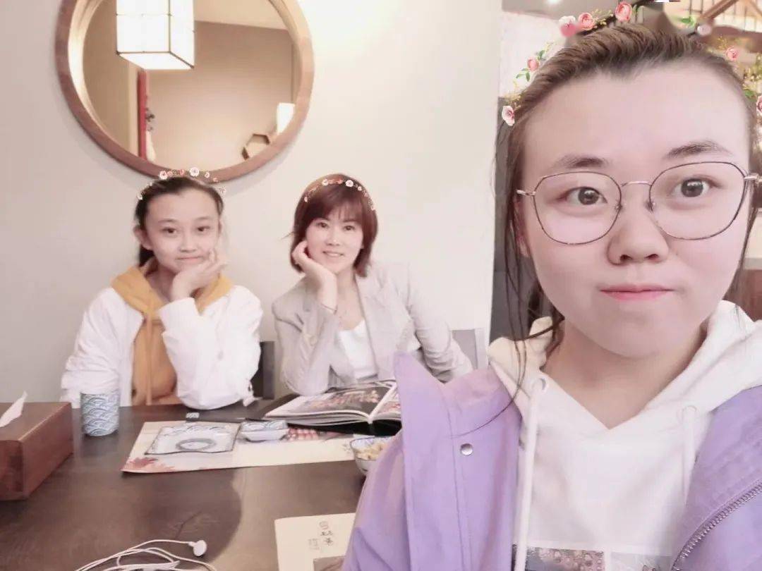 节日特辑女神节来临之际带你看看生活中的农商行小姐姐们