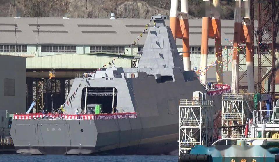 日本最新下水的"最上"级护卫舰 美国人认为它比濒海战斗舰更优秀