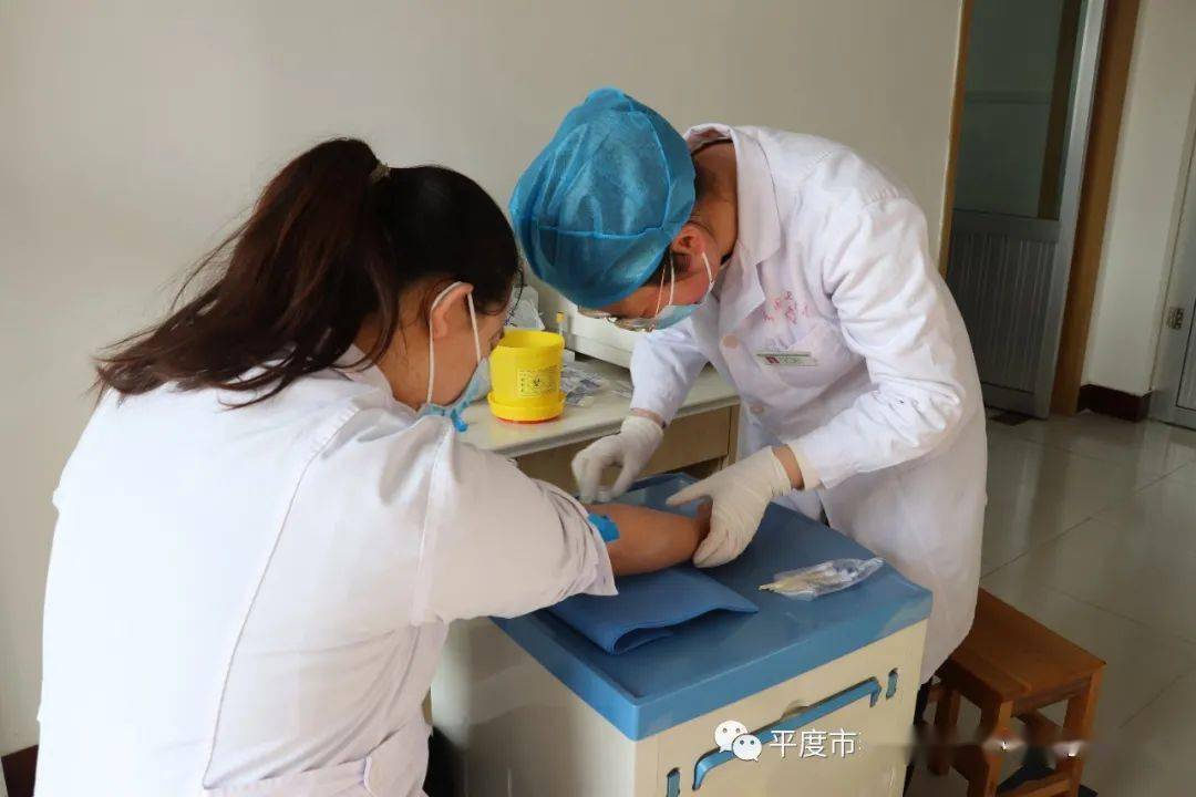 李园卫生院组织干部职工进行健康查体