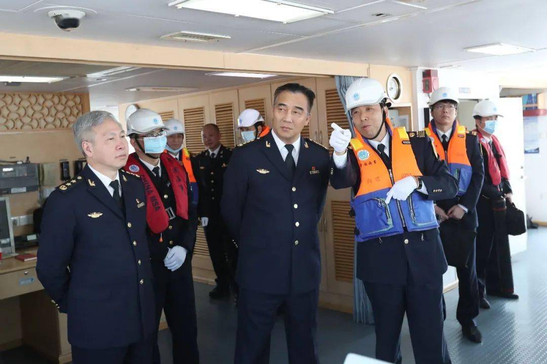 浙江海事局副局长梁永铭主持会议并从严格落实"遏重大"工作部署,深化