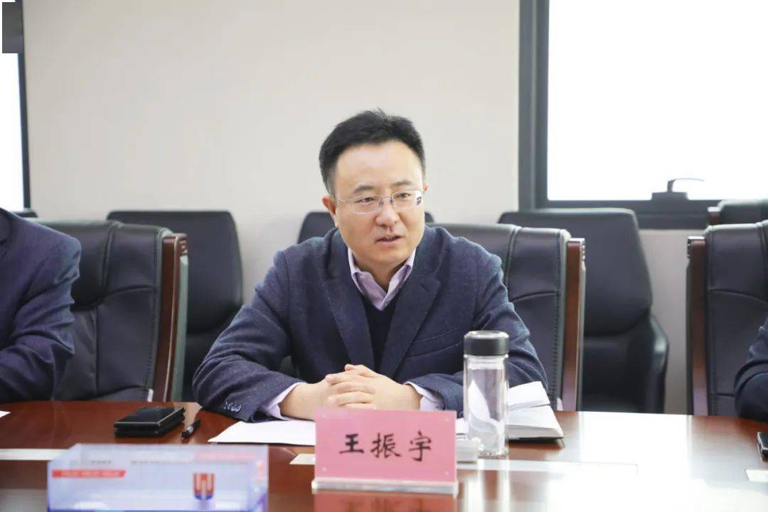 掌控50亿体育基金,"世界乒坛女皇""邓亚萍今天突然造访华舰体育控股