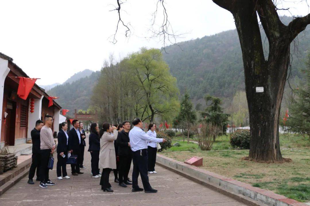 【陇南党史学习教育 追忆历史 不忘初心】康县政务服务中心党支部赴