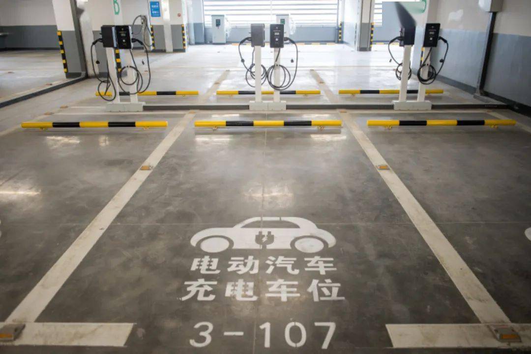 武汉最深的医院地下停车场明年建成_车位