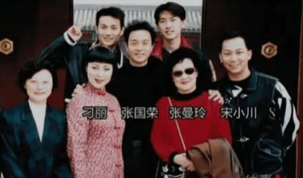 《霸王别姬》拍摄期间,张国荣得到京剧表演艺术家,程派著名青衣张曼玲