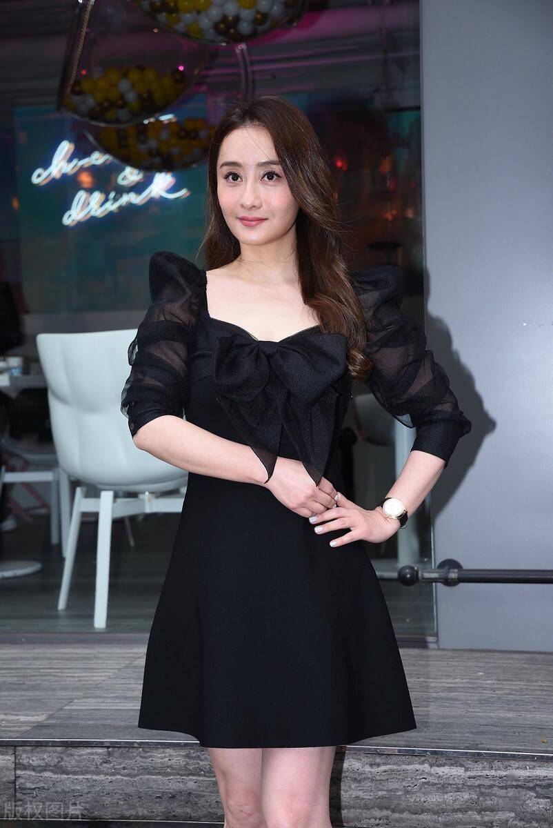 陈德容秀美腿美得很有风采