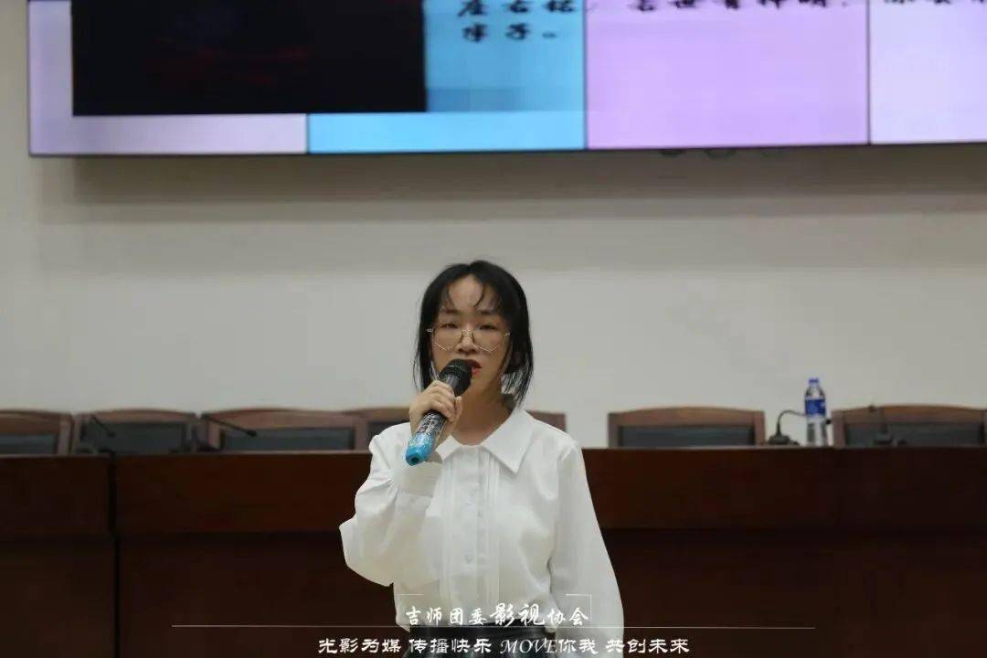 部长王佳怡,中专宣传部部长刘嘉瑜以及演讲与口才协会前任副会长郭柳