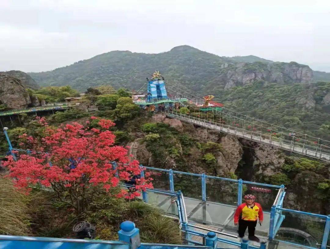 宣城市老体协骑游分会组织骑行芜湖市繁昌马仁奇峰景区