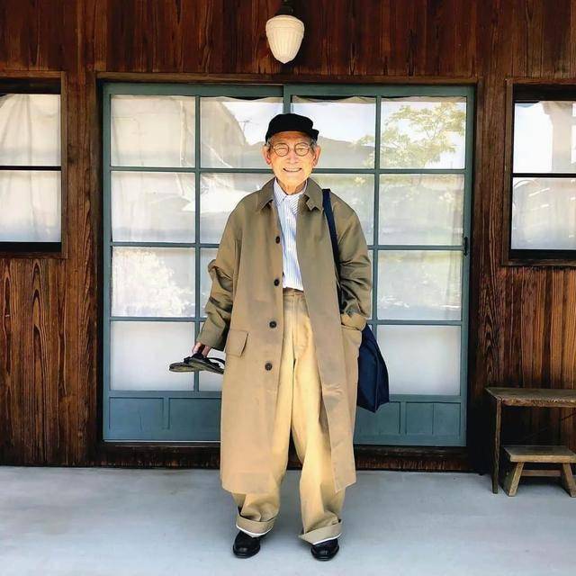 这位日本老爷爷,90岁高龄身高只有1米5,是如何穿出少年感的?