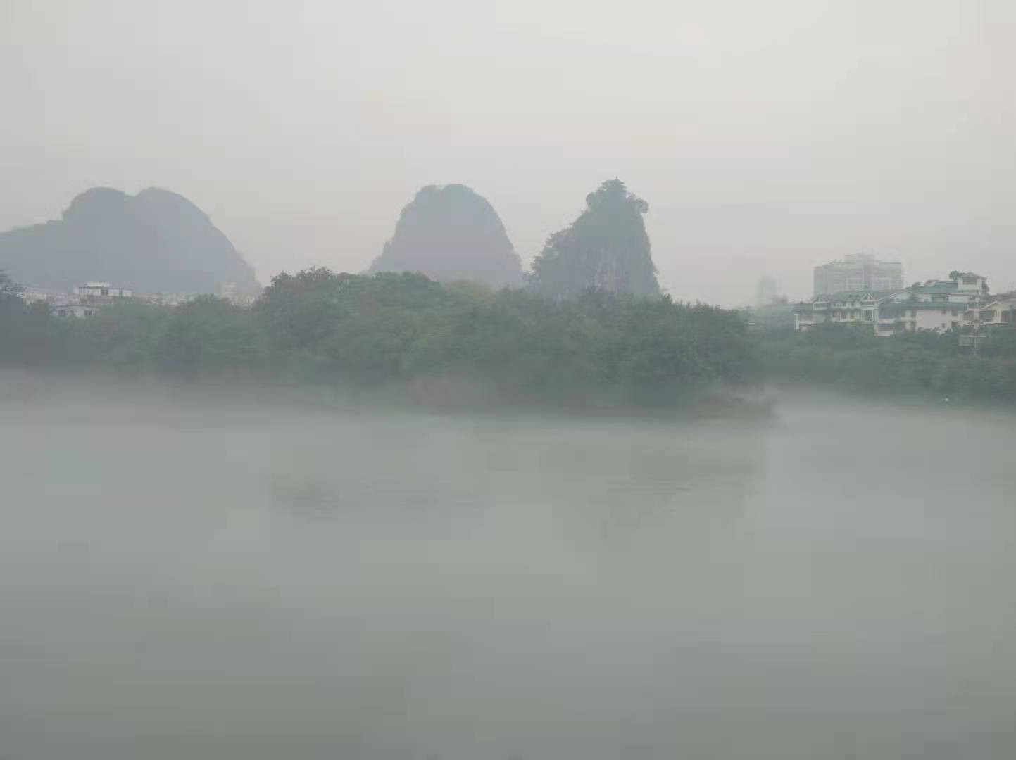 桂林再现烟雨漓江美景如梦如幻