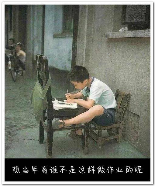搞笑gif:看到林志玲结婚的新闻后,我爸把导航语音换成了岳云鹏