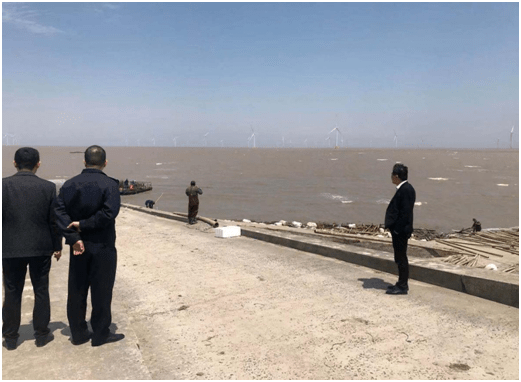石海兵等在丰利镇三港卡口下海埠子检查