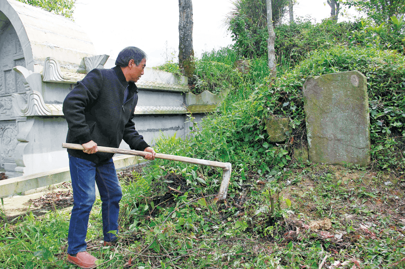 重走四川二路红军路是承诺是一种精神丰都四代人守护红军坟91年