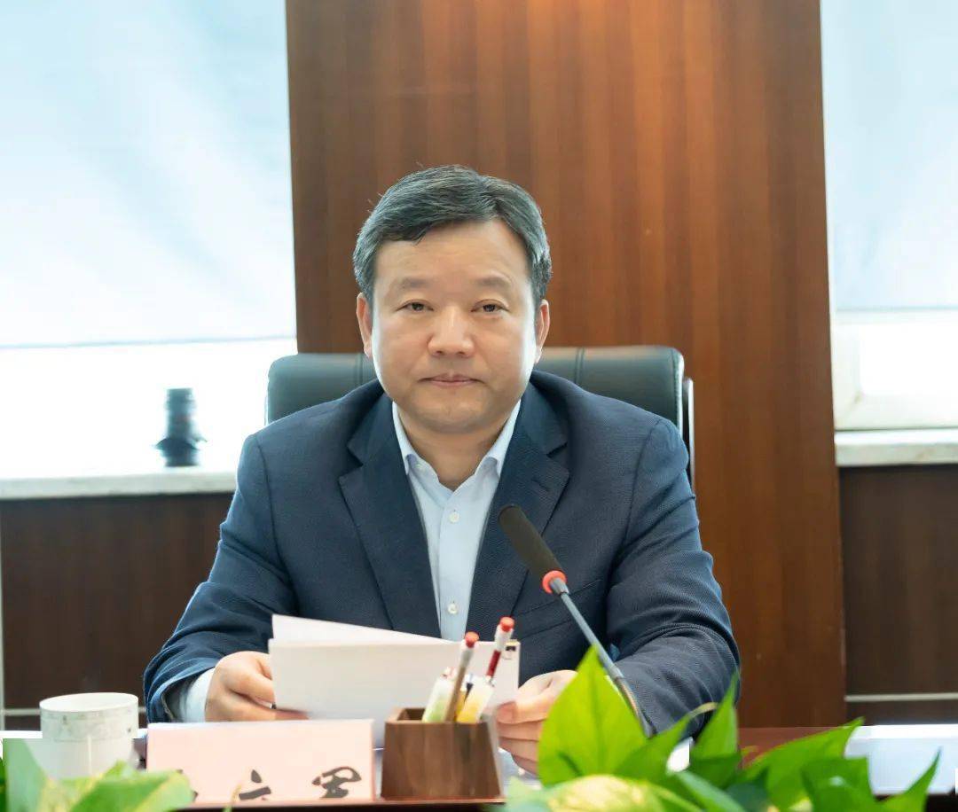 曹立军副省长主持召开四川省铁路沿线安全环境治理工作专题会议