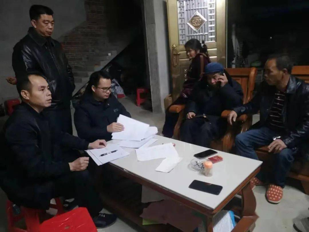 优秀共青团干部"脱贫攻坚驻村团干部专项共青团象州县委员会覃玉波