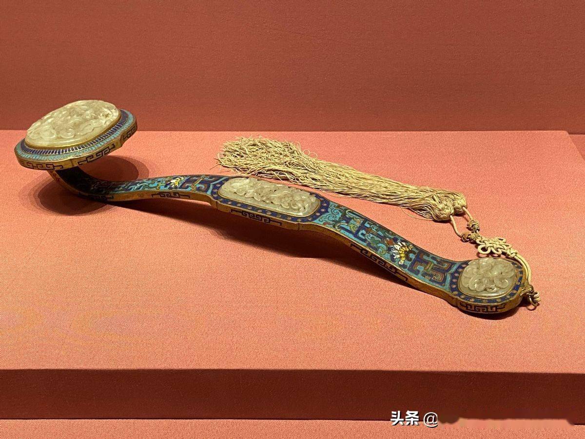 故宫如意:清宫专属如意_珐琅
