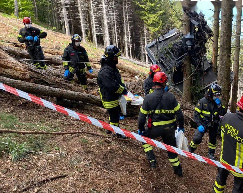 67意大利全国变黄区缆车坠毁致14人死亡威尼斯双年展正式开启袁隆平