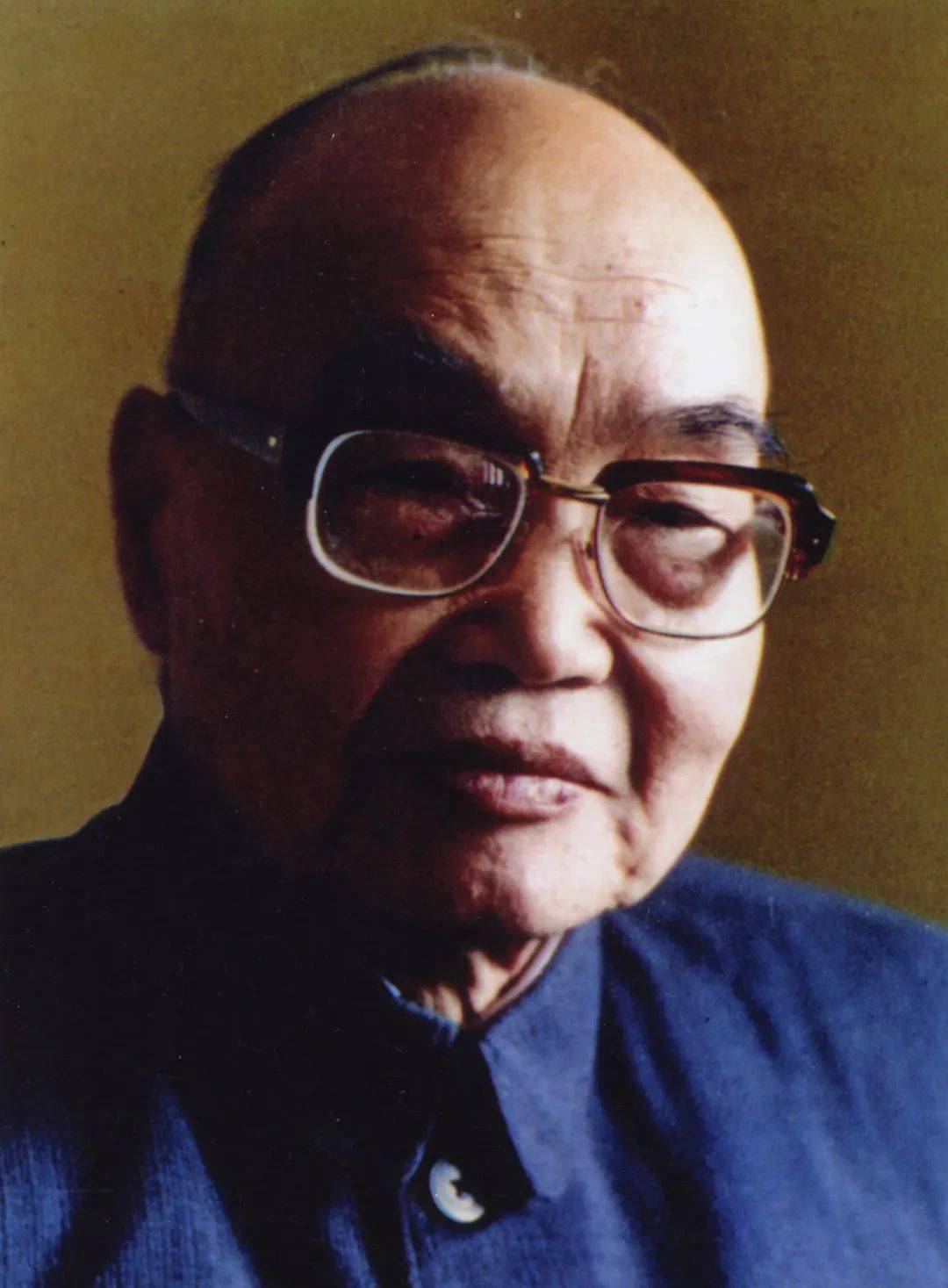 校研究生颂百年 立德树人育桃李,吉林大学致敬先辈峥嵘岁月_匡亚明
