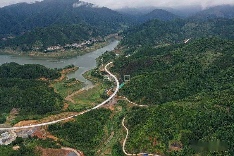 国道纵五线大田二期(均溪溪柏林到梅山)工程,昨日再次实地航拍,工程
