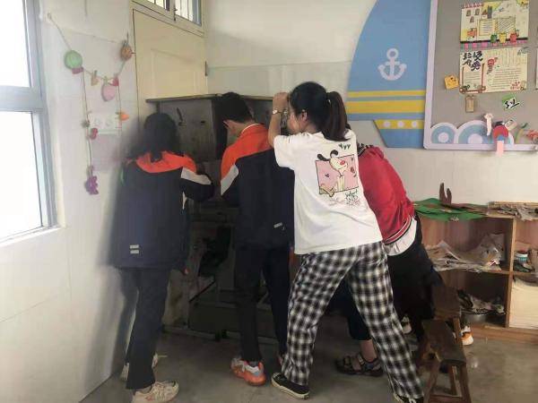 东阳市单良小学:反恐防暴演练,护航校园平安