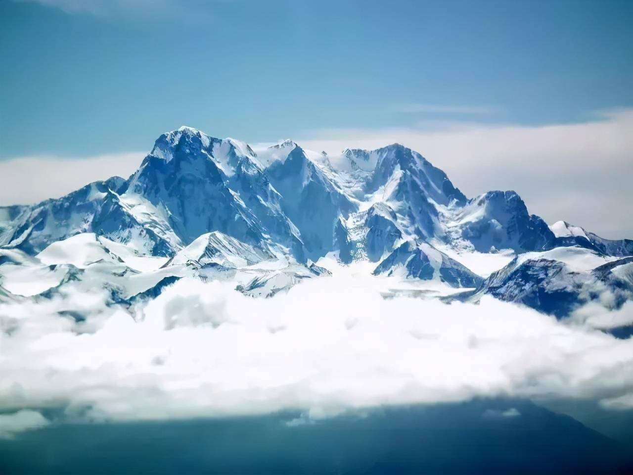 「博格达峰」神圣的通灵之山