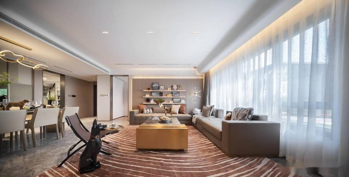 宽大 来自搜狐网