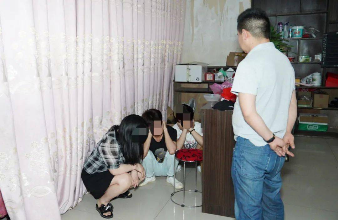 邵东公安开展扫黄专项行动68名男女当场被抓