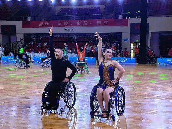 轮椅上的舞蹈!绵阳残疾人运动员在全国赛事上取佳绩!