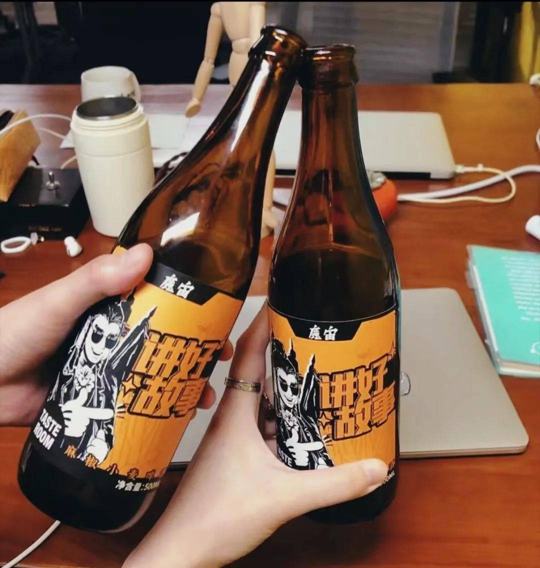 逃离酒局的95后女孩正迷恋一个人的微醺