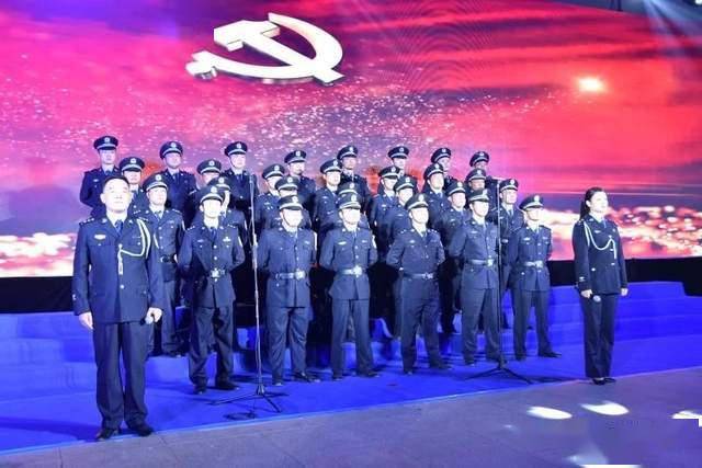 人民公安向前进 来自搜狐网