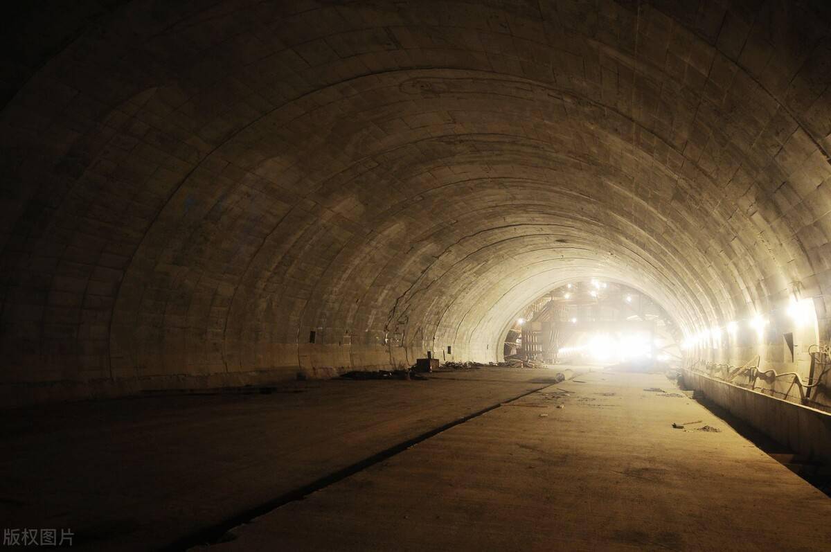 湛江湾海底隧道挑战国内独头掘进距离最长海底隧道