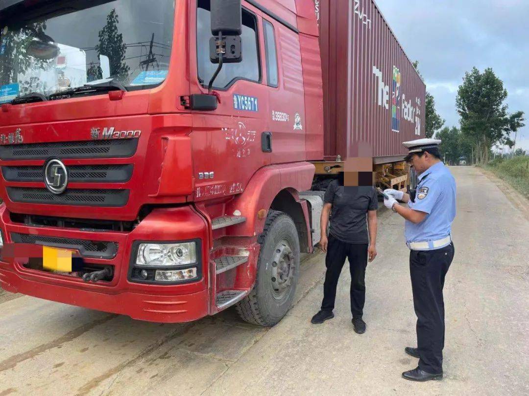 自6月24日全省道路交通安全"两路两车"专项整治行动会议召开后,海阳