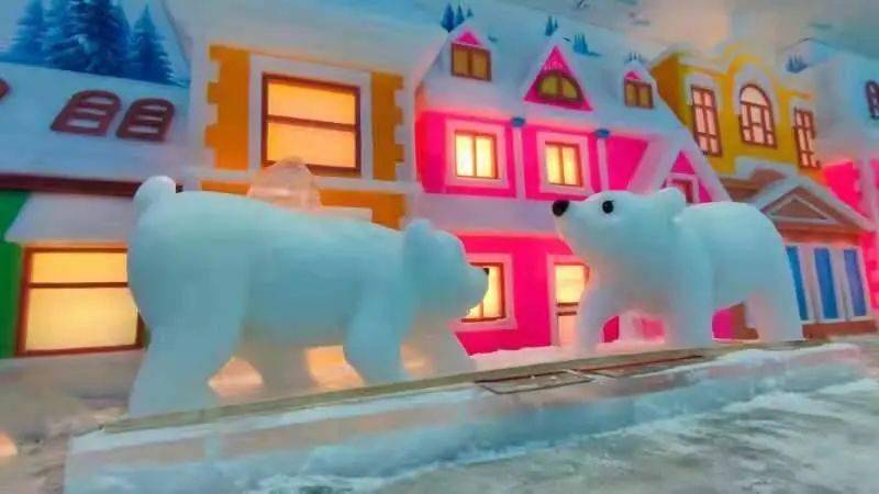 是孩子们的梦幻童话冰雪乐园 青年人网红打卡地及挑战的乐园 中年人