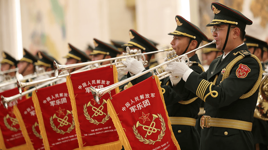 荣耀这位萍乡籍团长指挥在天安门广场