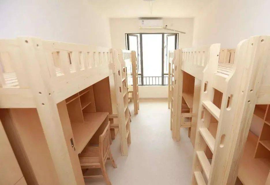 来看看你的大学宿舍什么样!985,211高校宿舍大盘点,酸