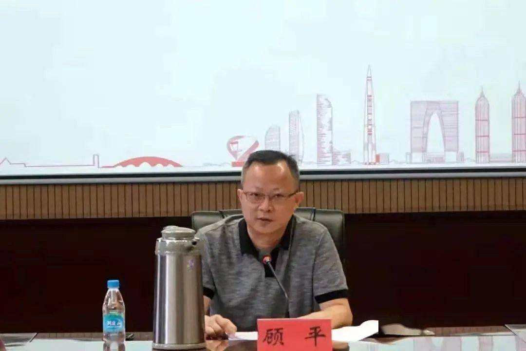 办事处主任顾平强调唯亭街道党工委副书记就唯亭河长制各项工作的落细