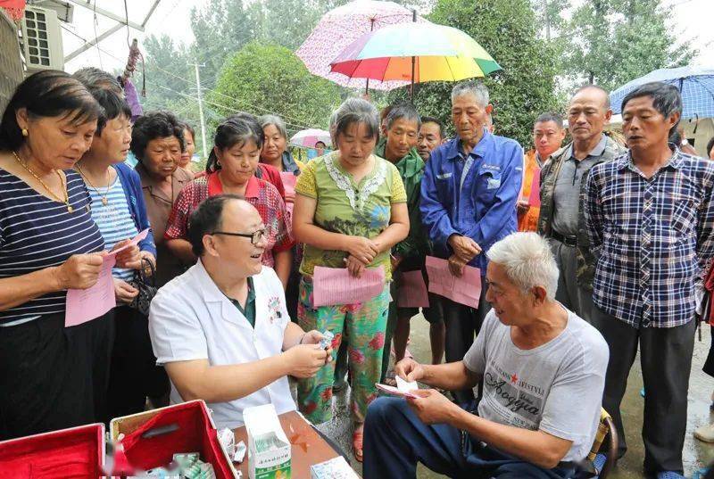 强化基层医疗卫生服务能力建设