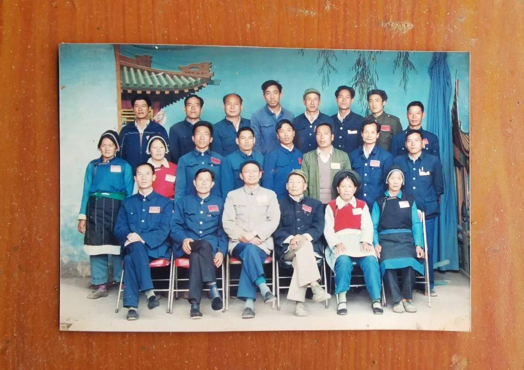 任职期间,李增恒在父亲修建村委会的基础上扩建了村