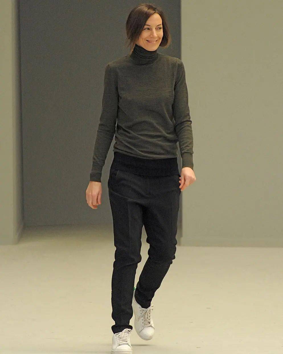 phoebe philo 2022,phoebephilo phoebephilo回归时尚圈多少人攒钱等着买她的包