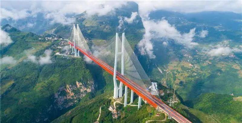 贵州交通巨变从"桥"开始,跨越黔滇两省的毕都高速北盘江大桥自2016年