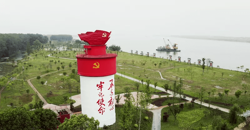 徜徉生态健身步道 领略长江浩瀚,品味红色党史 日前 松滋市首座"江滩