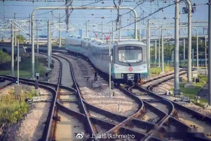 应对台风烟花上海地铁严阵以待做好防汛防台措施坚持生命至上