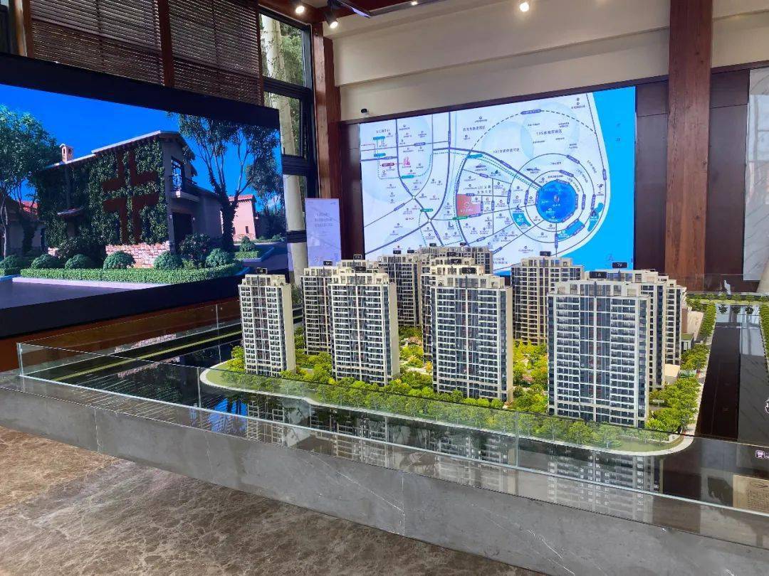 临港核心区全新盘中建御湖澜庭售楼处已开放约74115㎡23房即将入市