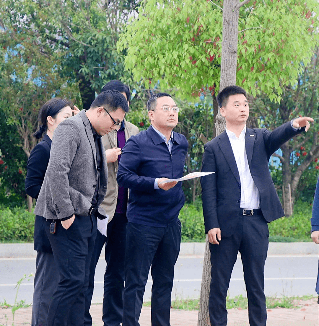 衡阳市珠晖区副区长旷善深入项目一线进行调研指导并召开现场办公会