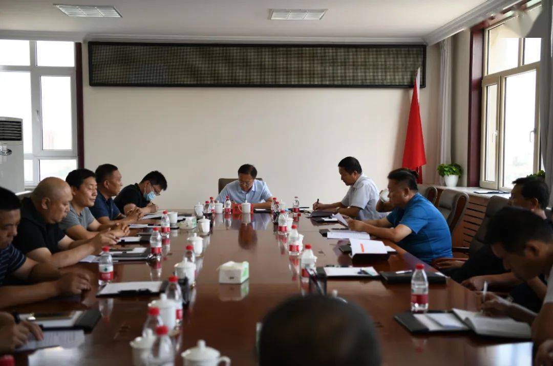 简讯松山区委常委副区长贾智鸿主持召开市场监管领域工作调研座谈会