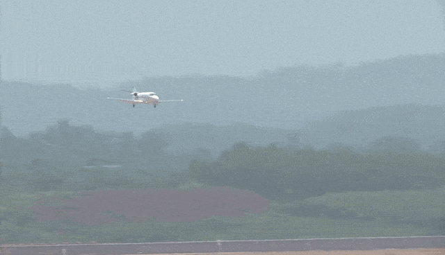 韶关丹霞机场今天正式开启校飞程序!