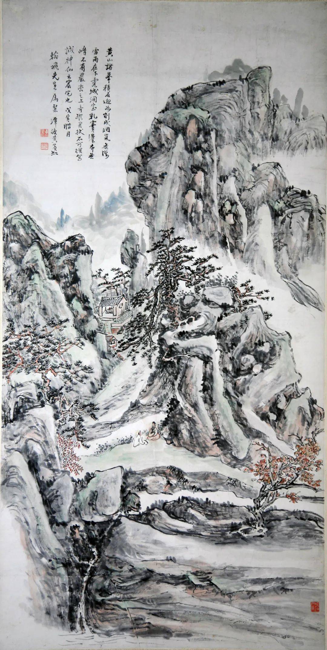 黄山成就了 无数艺术大师与 众多画派,如古代的 黄山画派, 新安画派