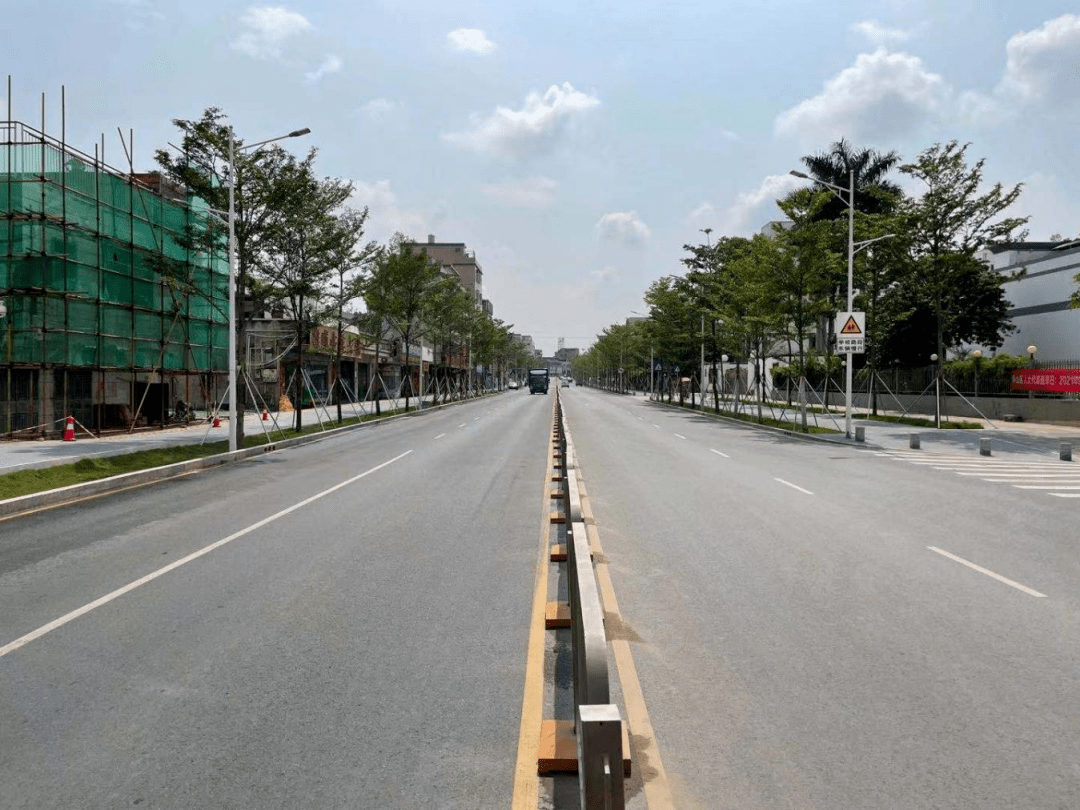 龙兴路b段位于坪山区龙田街道,道路全长约1506米,起点接龙兴路a段